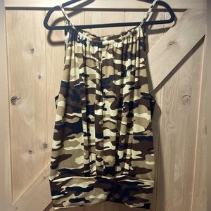 Tank top with key hole detail